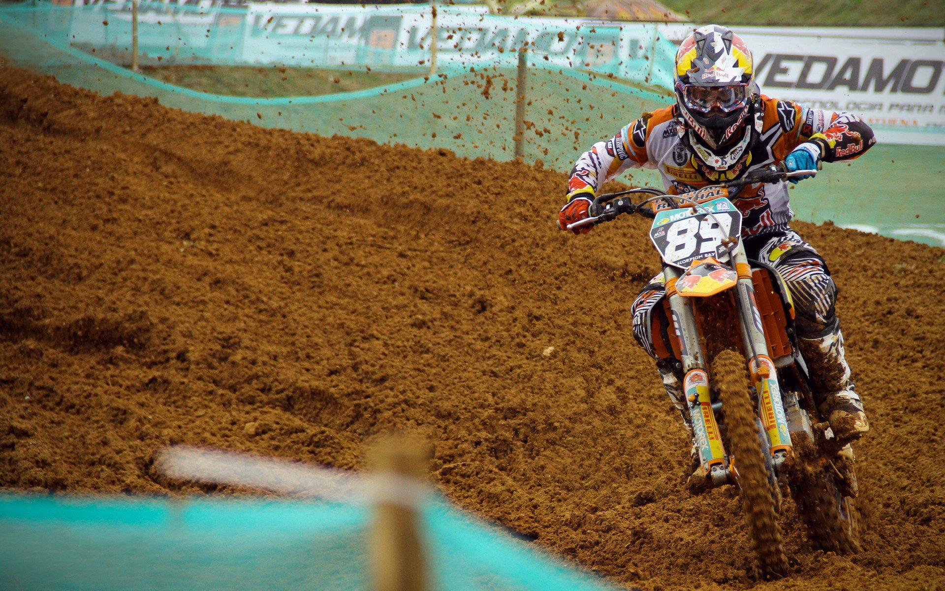 伯恩利客场大胜切尔西，夺冠前景渐行渐近，伯恩利vs莱切斯特城