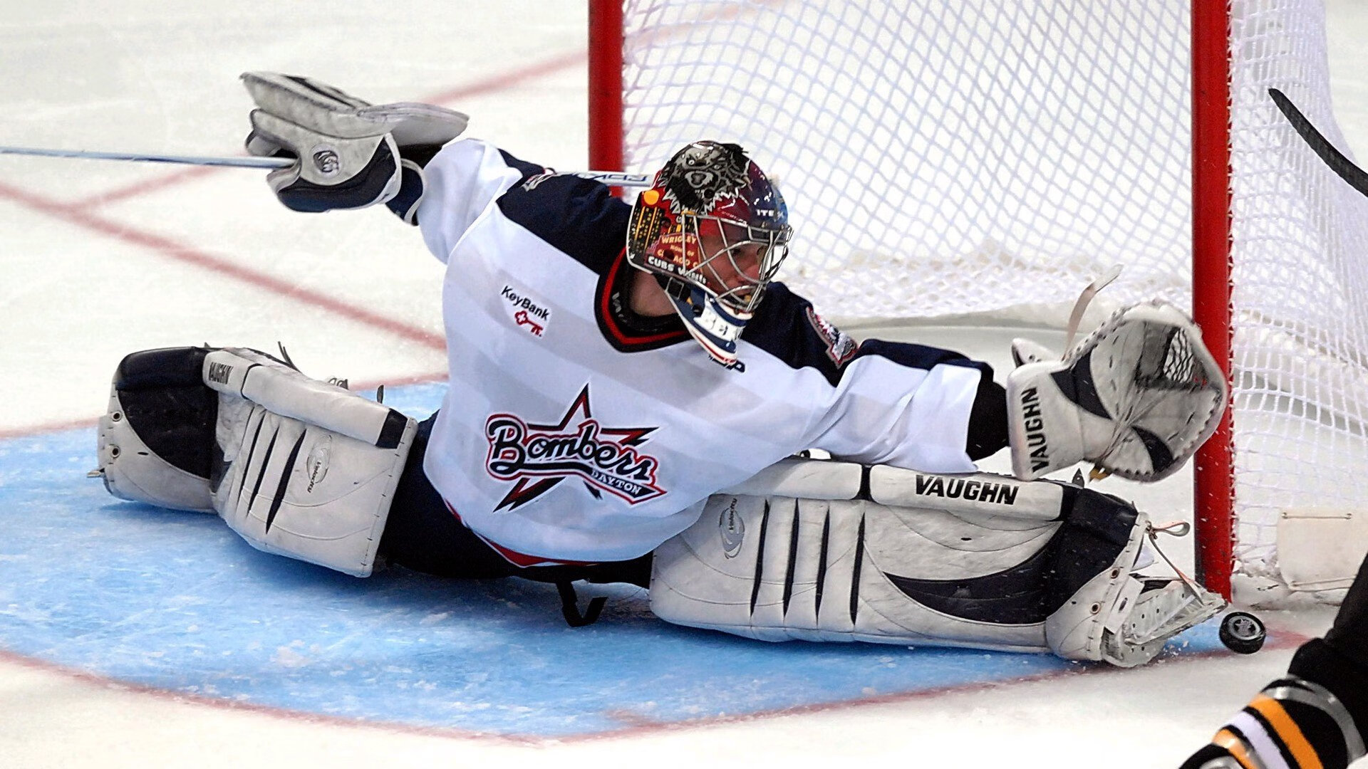 保守与激进：不同策略下的赛场对决，激进和保守怎么区分