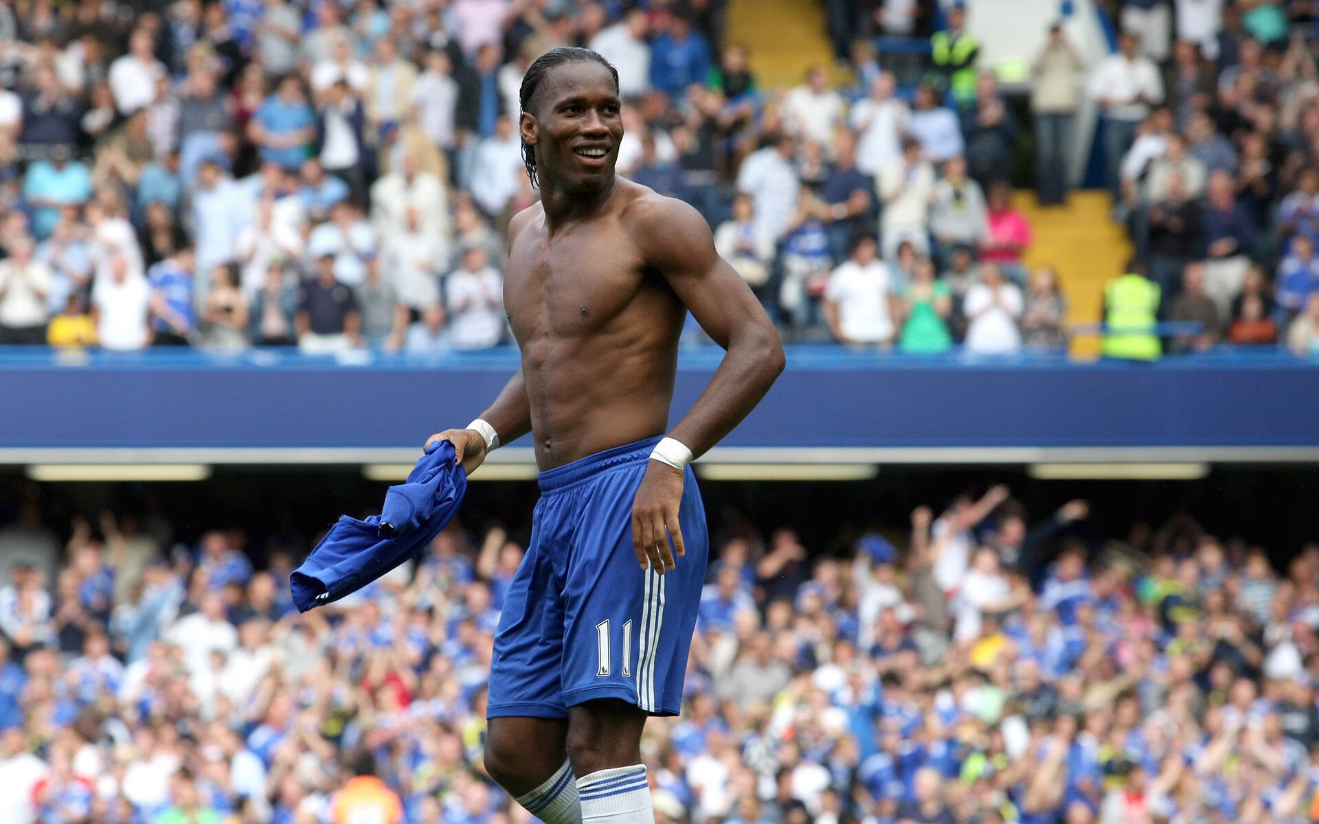 全民电竞狂欢节：线上线下双向互动，打造泛娱乐新体验，全民电竞活动持续多久